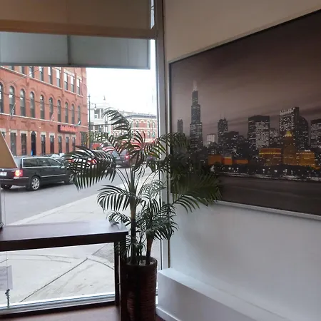 Ihsp Chicago Inn At Damen Cta Hostel Chicago
