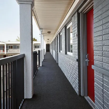 Motel Carlton Midway
