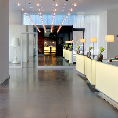 Radisson Blu Aqua Hotel, Hotel Chicago