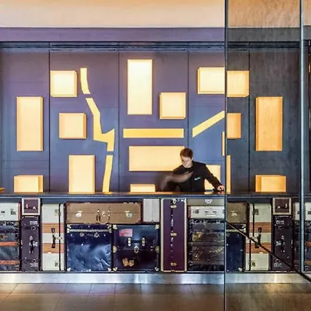 Hotel The Collection Magnificent Mile Chicago