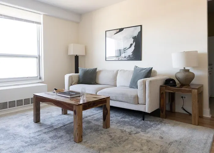 Frontdesk Classic 1 Bedroom Apt In Ravenswood
