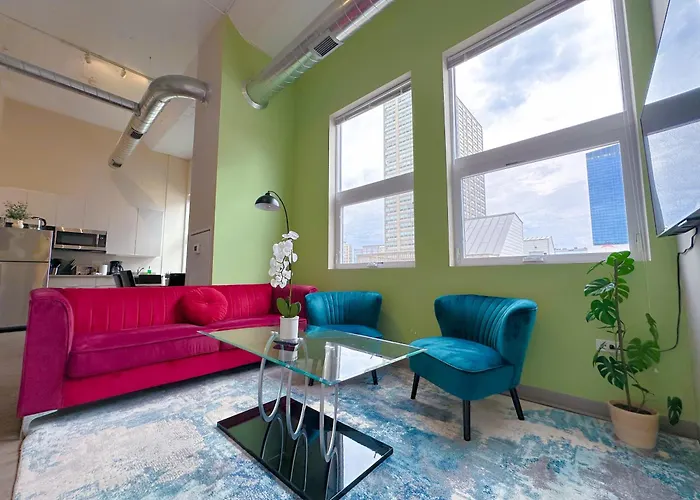 Mccormick Place 2Br Oasis With Optional Parking, Patio, Gym For Up To 6 Guests Near Museum Campus, Grant Park & Soldier Field