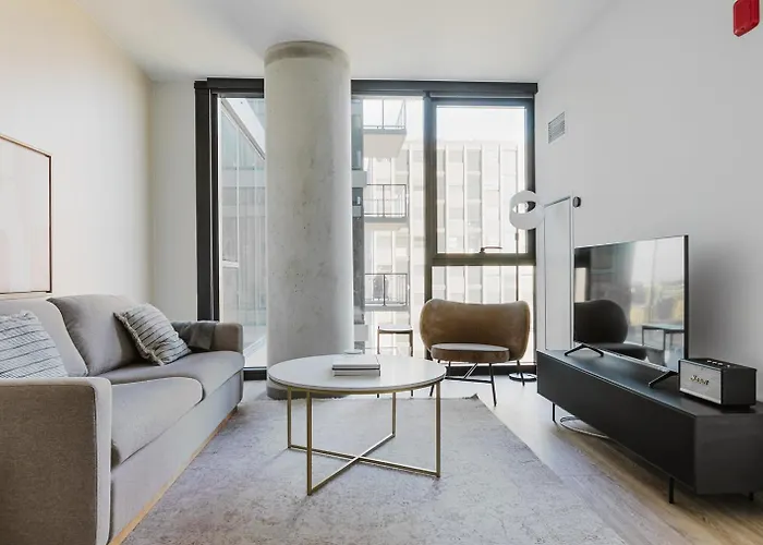 Blueground Medical District 1Bd Apartment Chi-1108