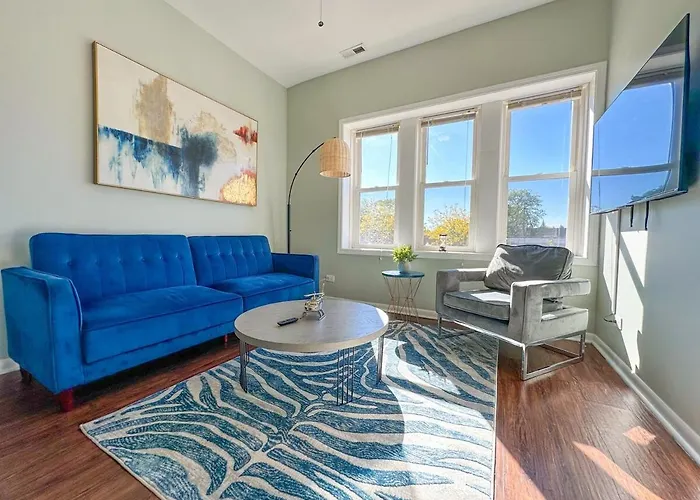 Spacious 2Br Family Oasis Irving Park 1W Sleeps 6