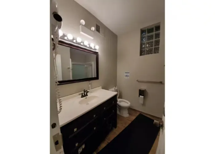 Traveler Favorite, Private Room Near Attractions