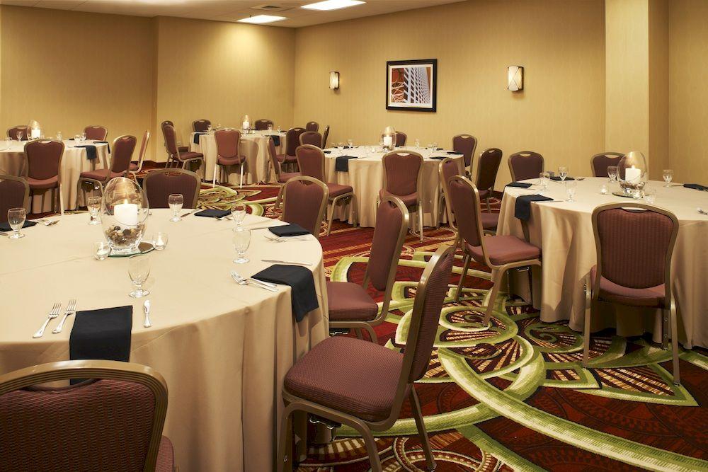 Courtyard By Marriott Downtown/river North Hotel Chicago