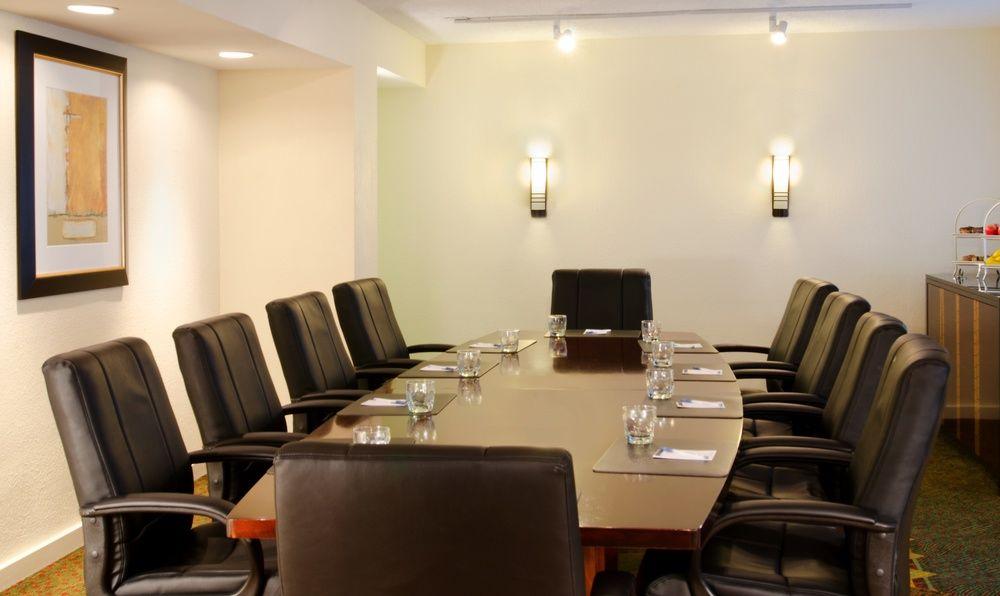 Sonesta Es Downtown Magnificent Mile Medical Hotel 3*