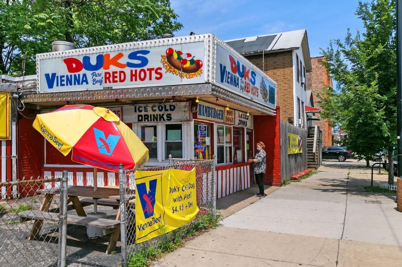 2br Comfy And Stylish In West Town - Erie 1r Apartment Chicago