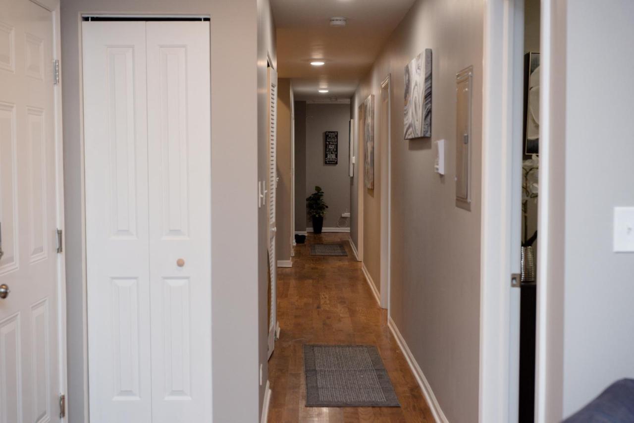 Apartamento Luxurious At Modern With Self Check-in Mins Frm Downtown *