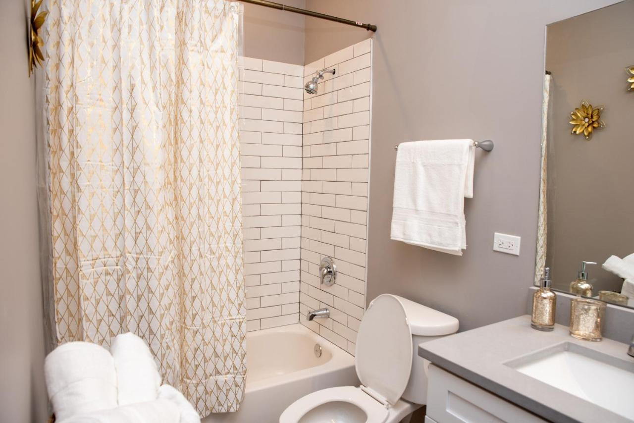 Luxurious At Modern With Self Check-in Mins Frm Downtown