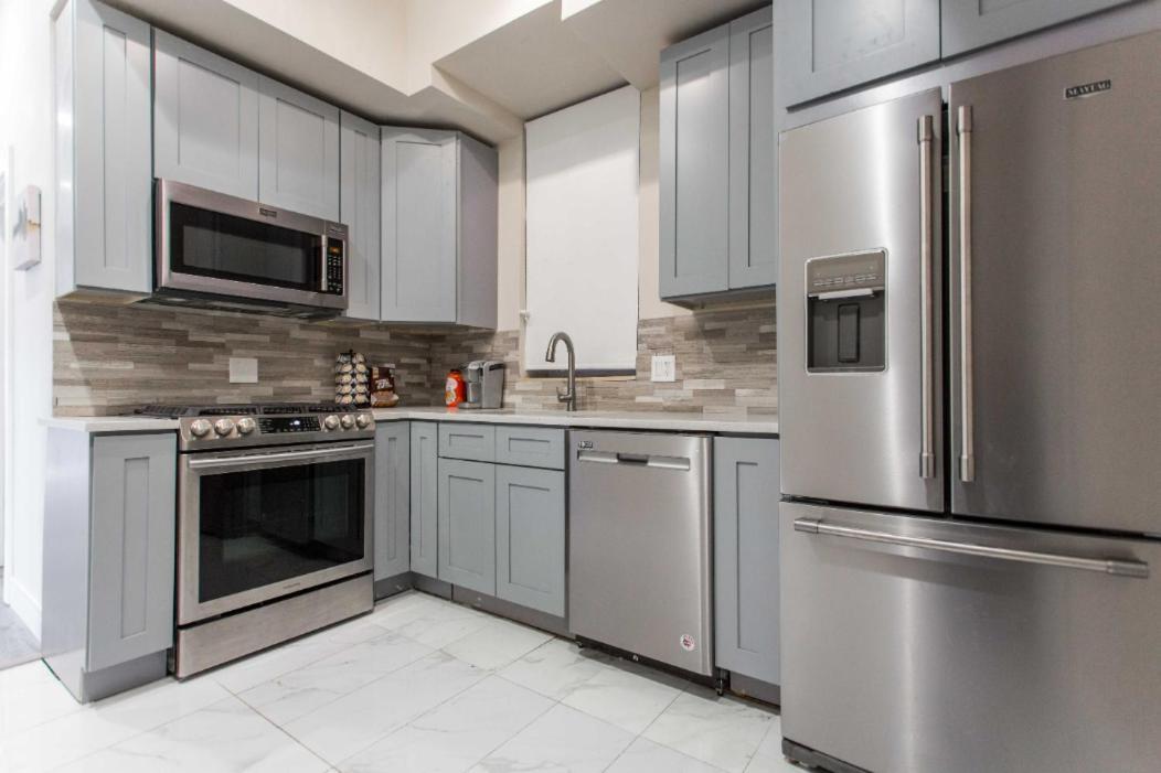 Appartement The Double Play - 1 Min Walk To Wrigley! Spacious 2br - Perfect For Cubs Fans! Chicago