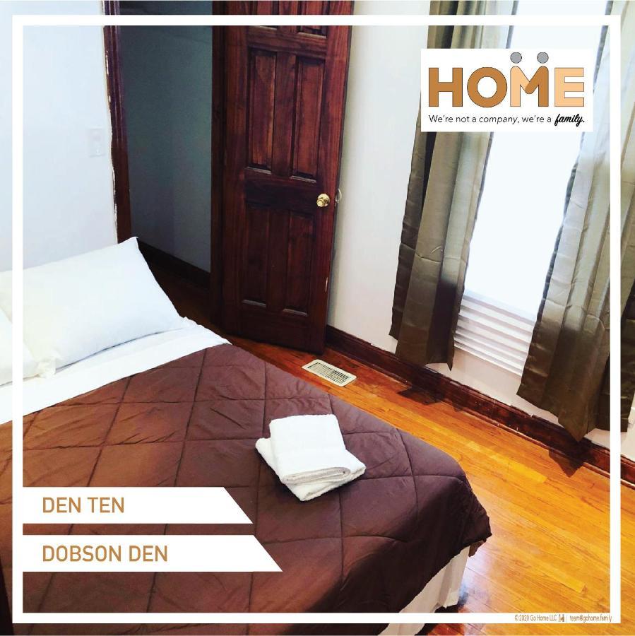 Homestay Dobson Den Chicago