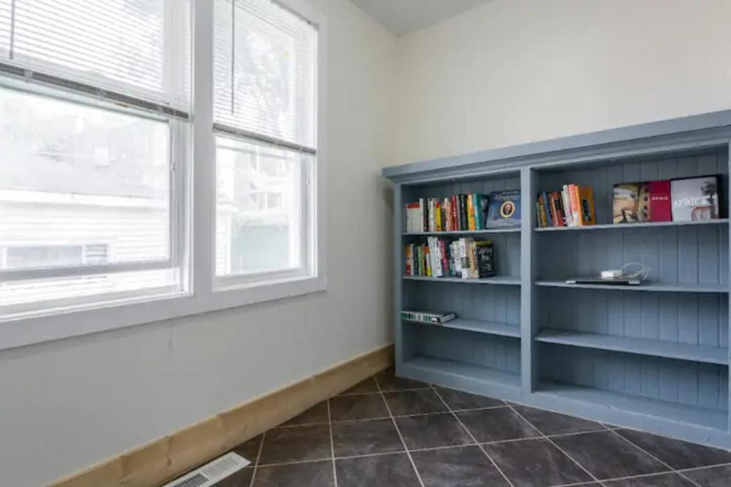 Guest house Cornell House Chicago