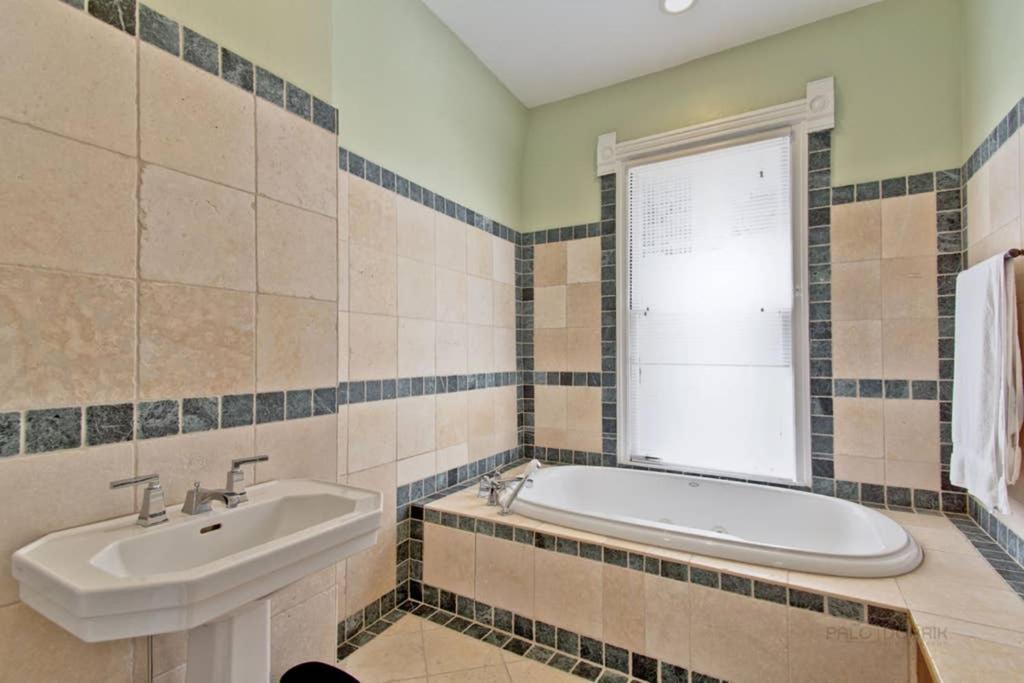 Historic Luxury Townhouse In Downtown Holiday home Chicago