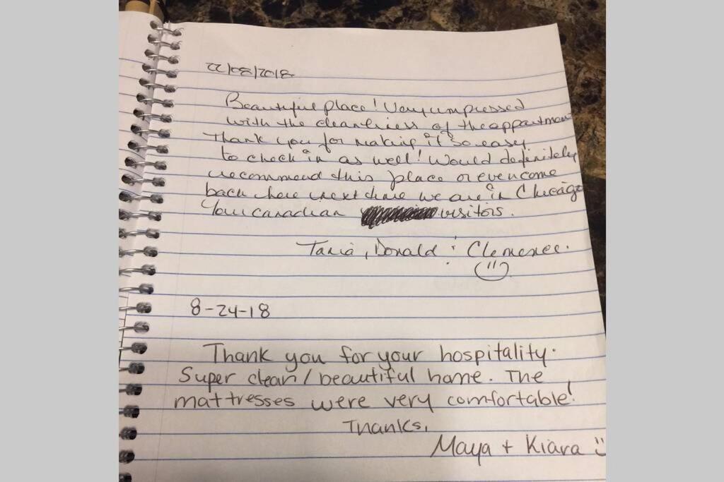 Entire Modern 2 Bedroom Chicago