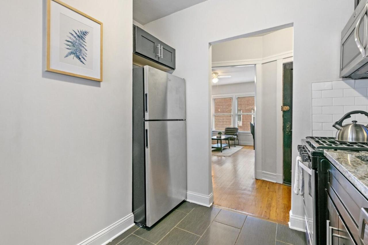 Convenient 2br Close To Shops, Dining, Loyola - Lunt 2s Appartement Chicago