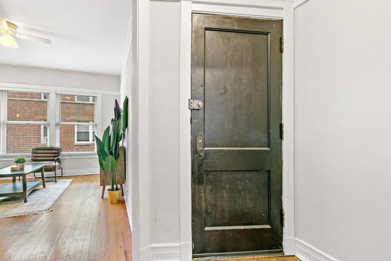 Convenient 2br Close To Shops, Dining, Loyola - Lunt 2s Appartement *