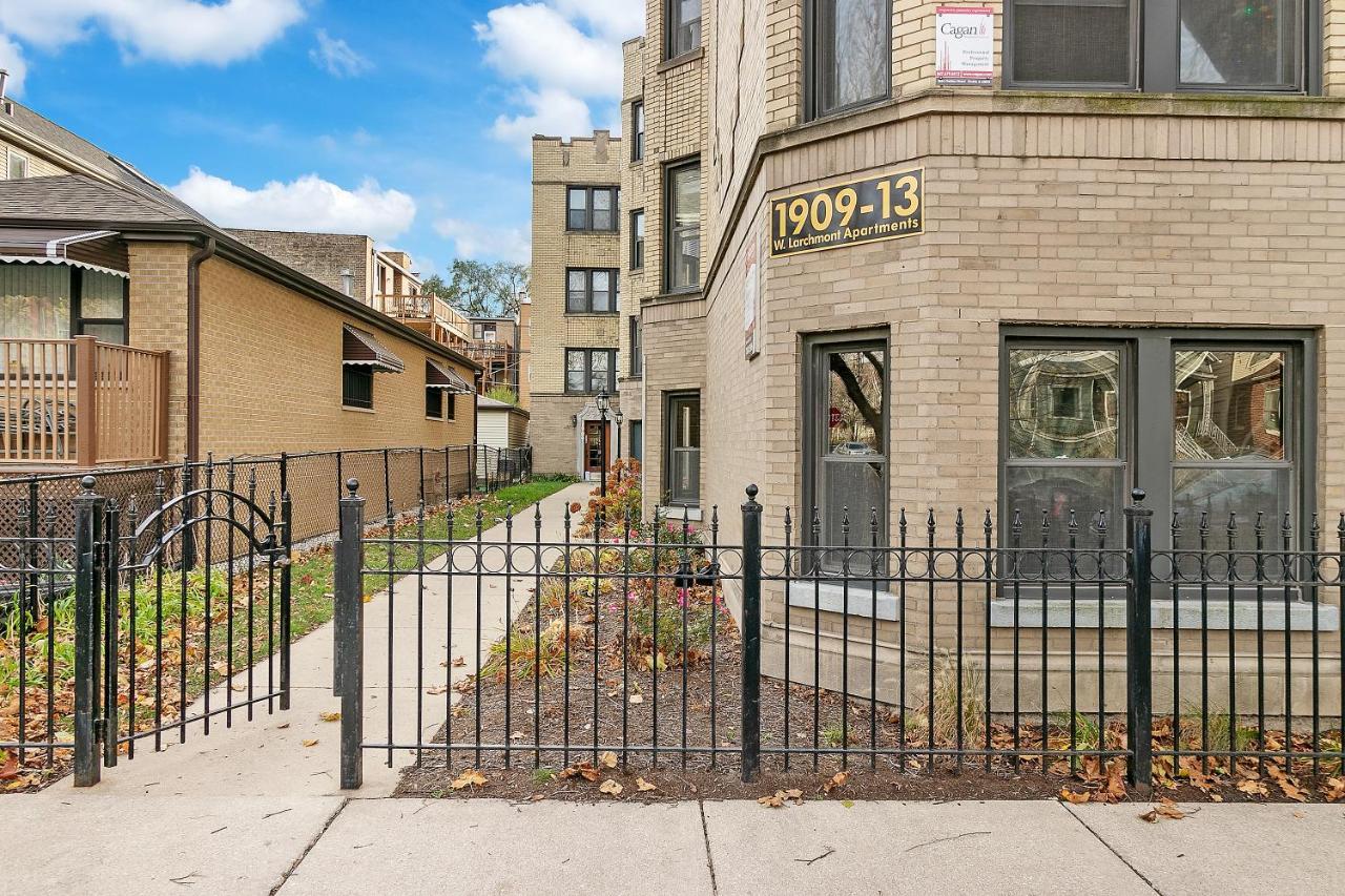 Furnished 1br With Natural Light & King Beds - Larchmont 1b-2b Apartment *