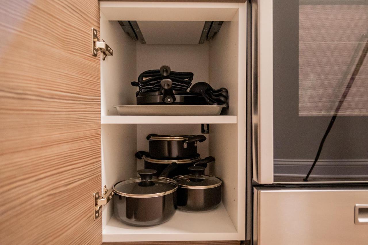 Comfy And Complete Near Boystown - Oakdale 317 Rep Chicago
