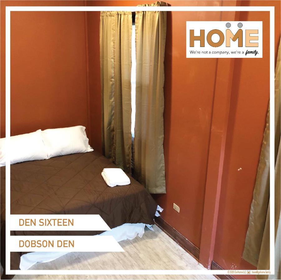 Homestay Dobson Den Chicago