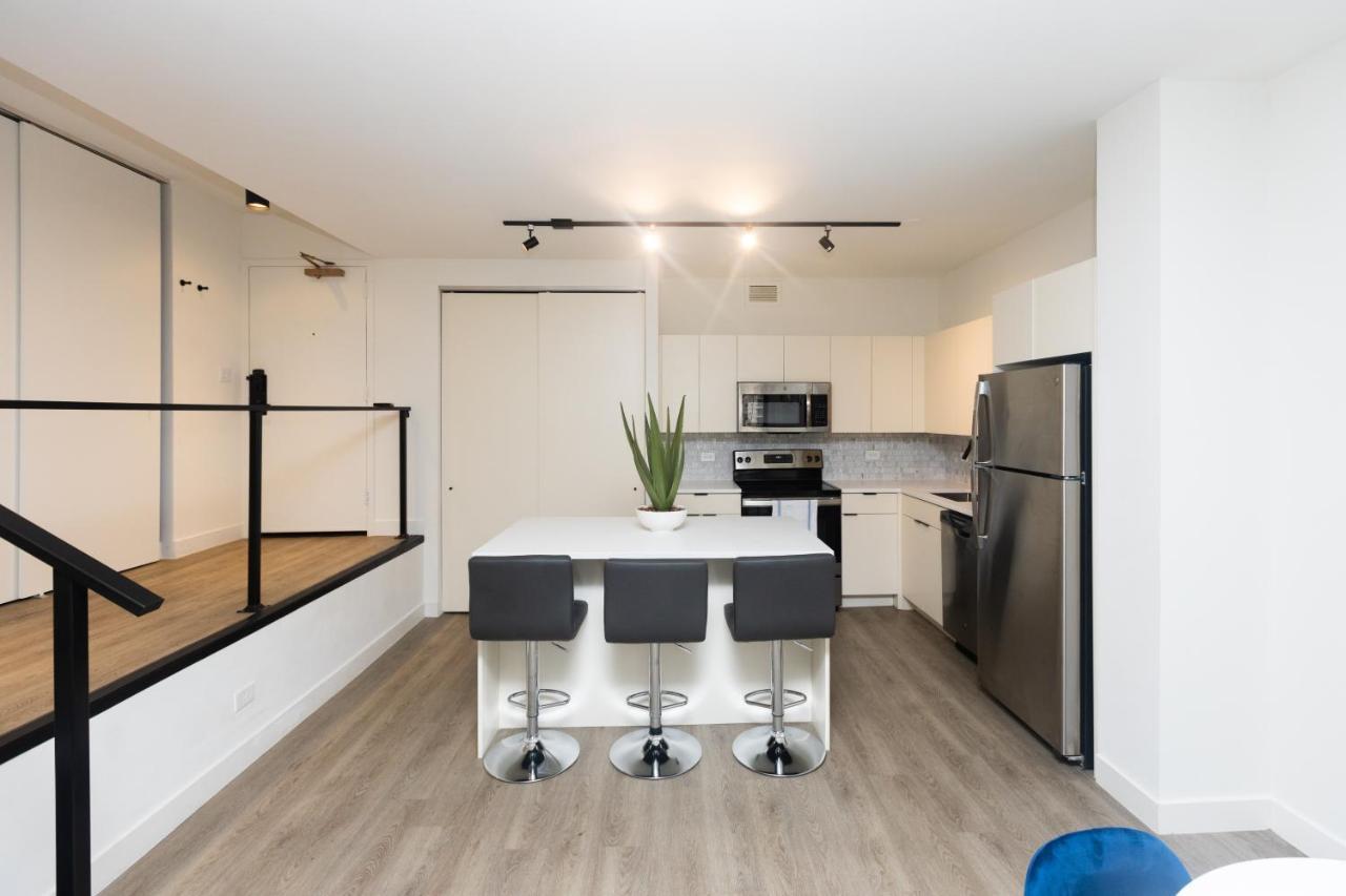 21 East - Chic Dt Apts With Rooftop By Zencity