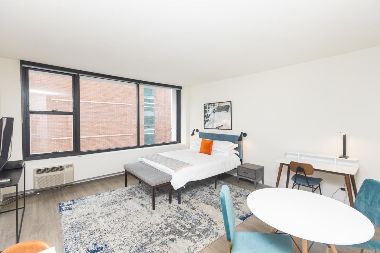 21 East - Chic Dt Apts With Rooftop By Zencity Aparthotel Chicago