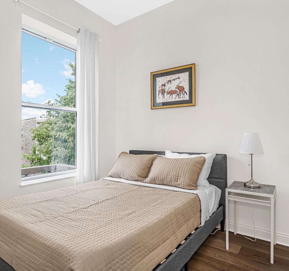 Spacious 5-br Next To Transit Free Parking Apartamento *