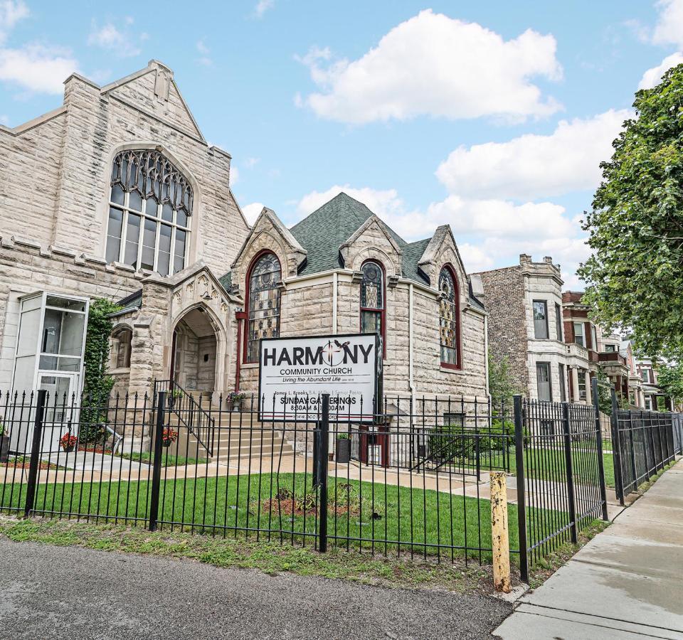 Spacious 5-br Next To Transit Free Parking Chicago