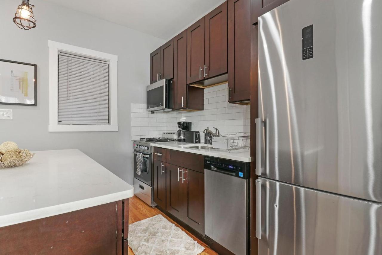 Apartment Alluring In Jefferson Park - Leland 1n *