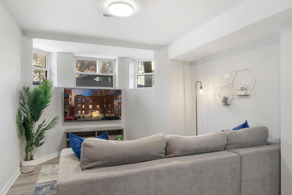 Apartamento Fully Furnished 2br 2ba With In-unit Laundry - Warren Rep