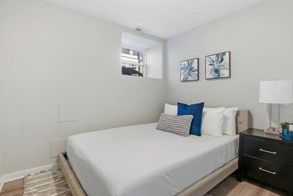 Fully Furnished 2br 2ba With In-unit Laundry - Warren Rep Apartamento Chicago
