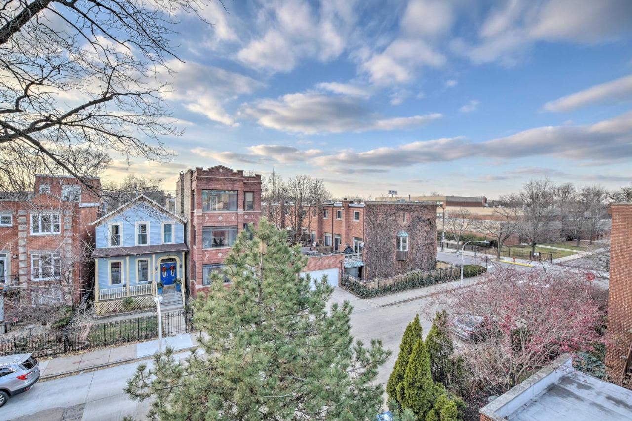 With Balcony Walk To Cta Stations! Apartment
