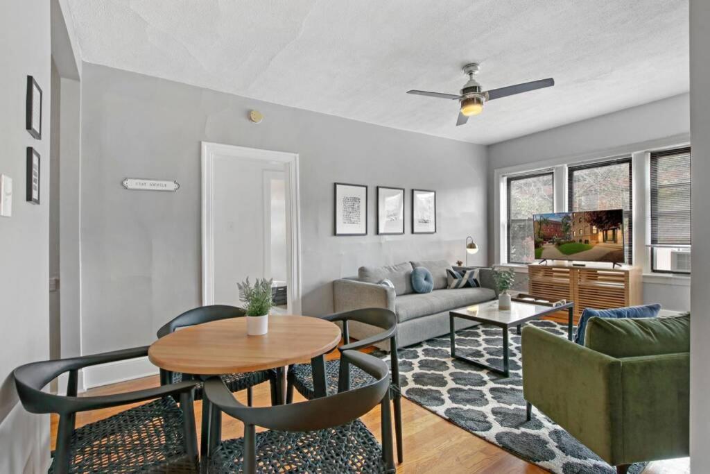 Apartment 3br Lifestyle Leisure Or Business Trip - Stratford 3s Chicago