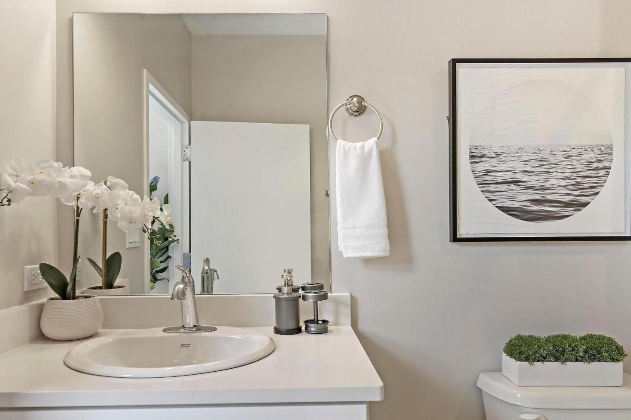 Splendid & Fully Furnished 1br - Broadway 204 Rep *