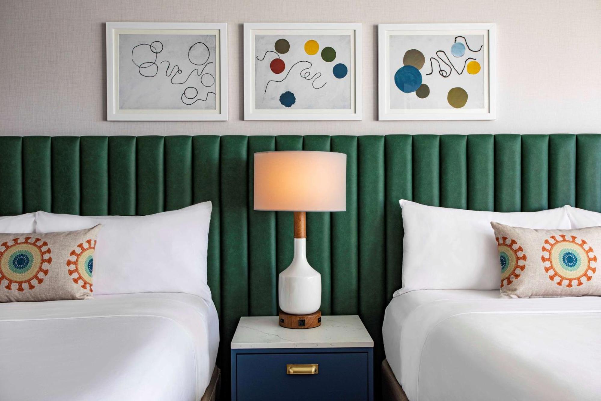 Hotel The Royal Sonesta Downtown 4*