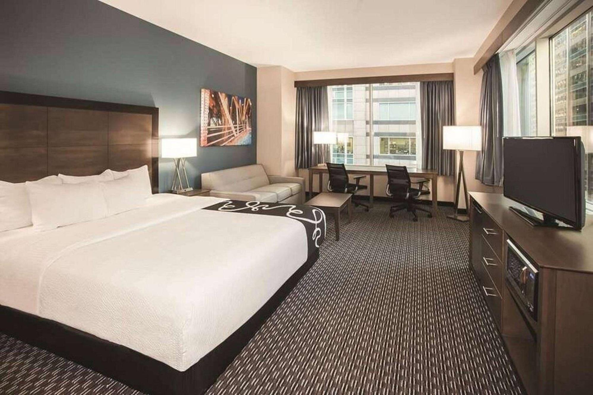 La Quinta & By Wyndham Downtown Hotel Chicago