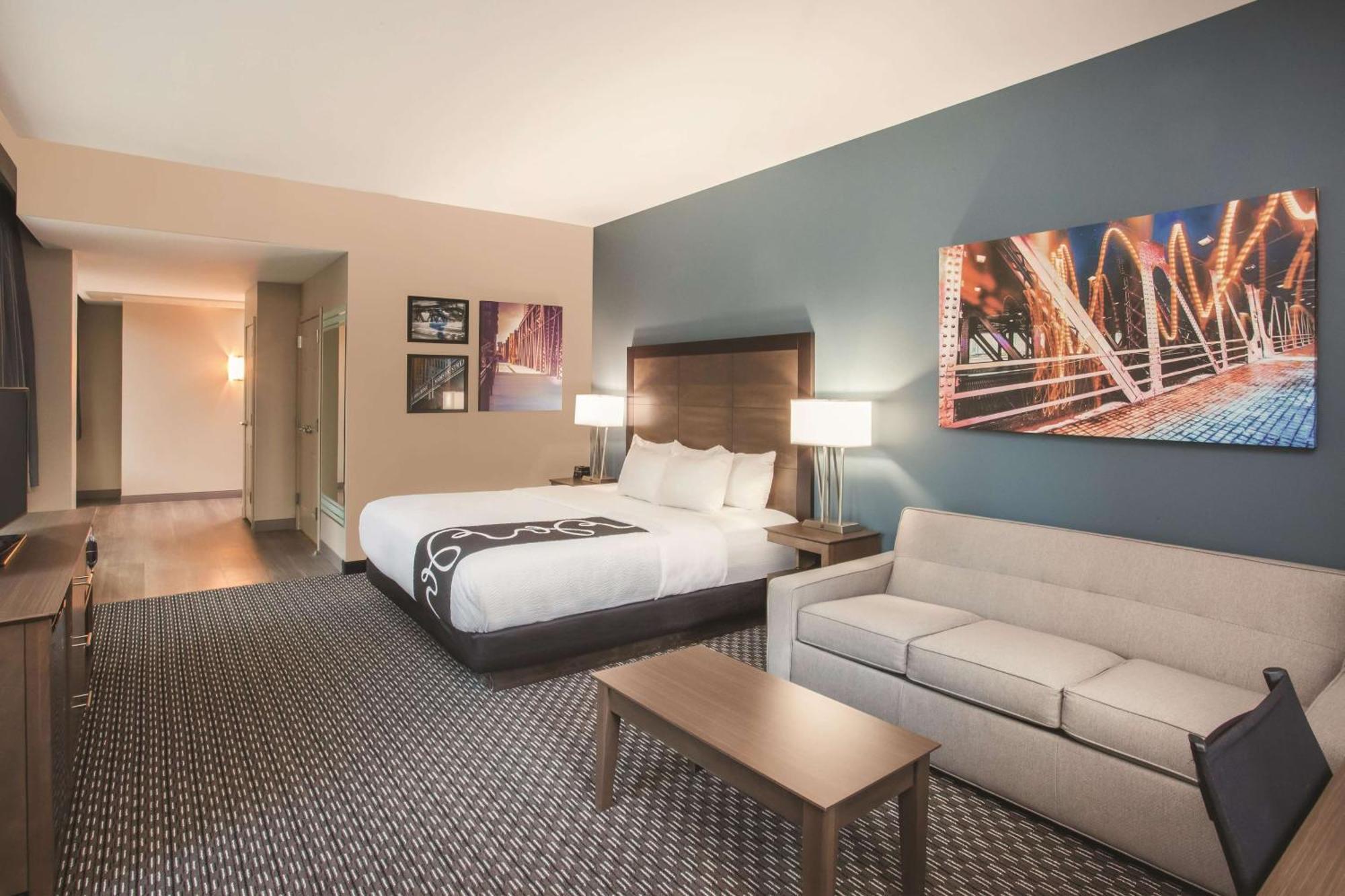 La Quinta Inn & Suites by Wyndham Chicago Downtown 3*