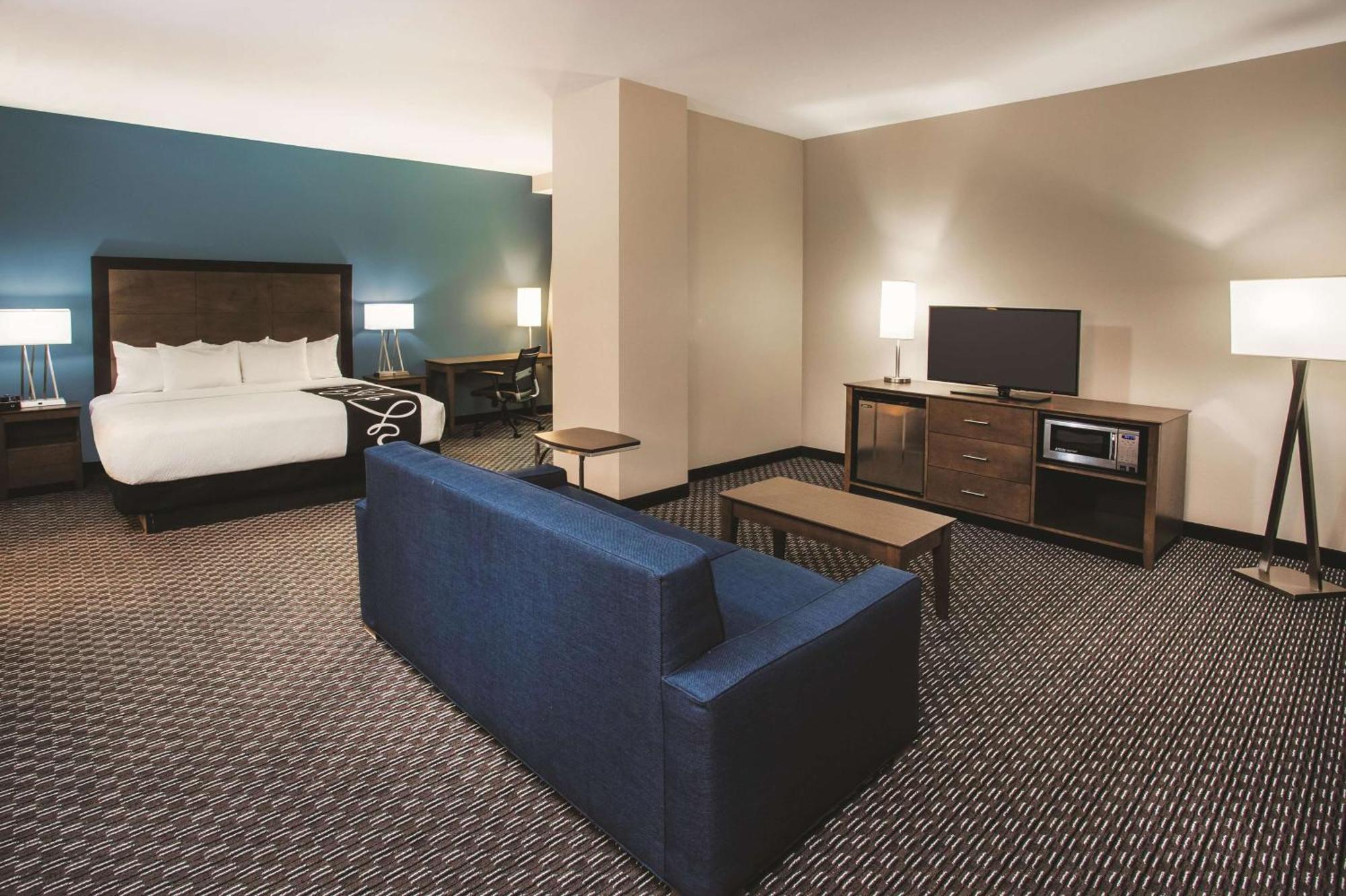 La Quinta Inn & Suites by Wyndham Chicago Downtown Hotel Chicago