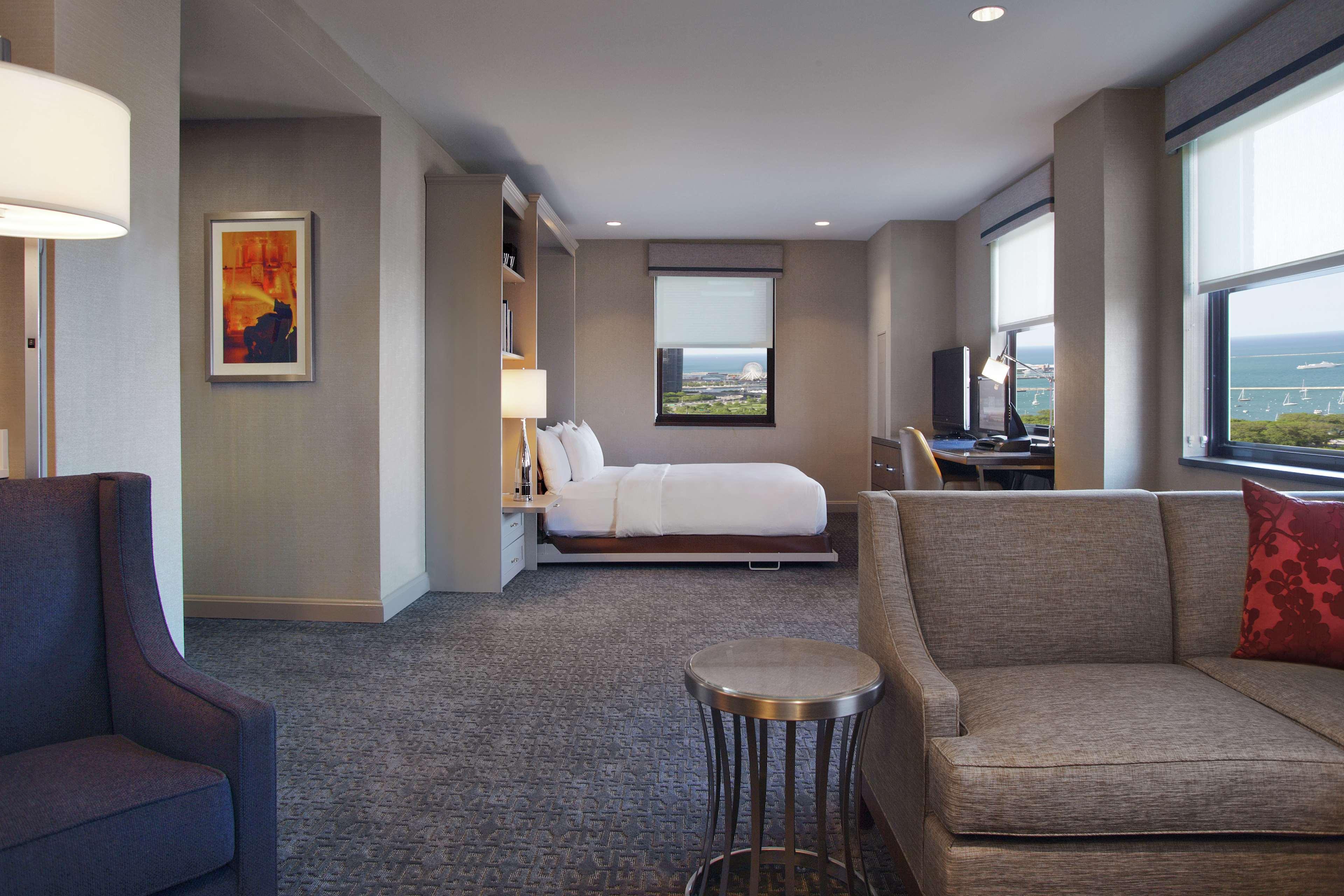 Hilton 3* Chicago