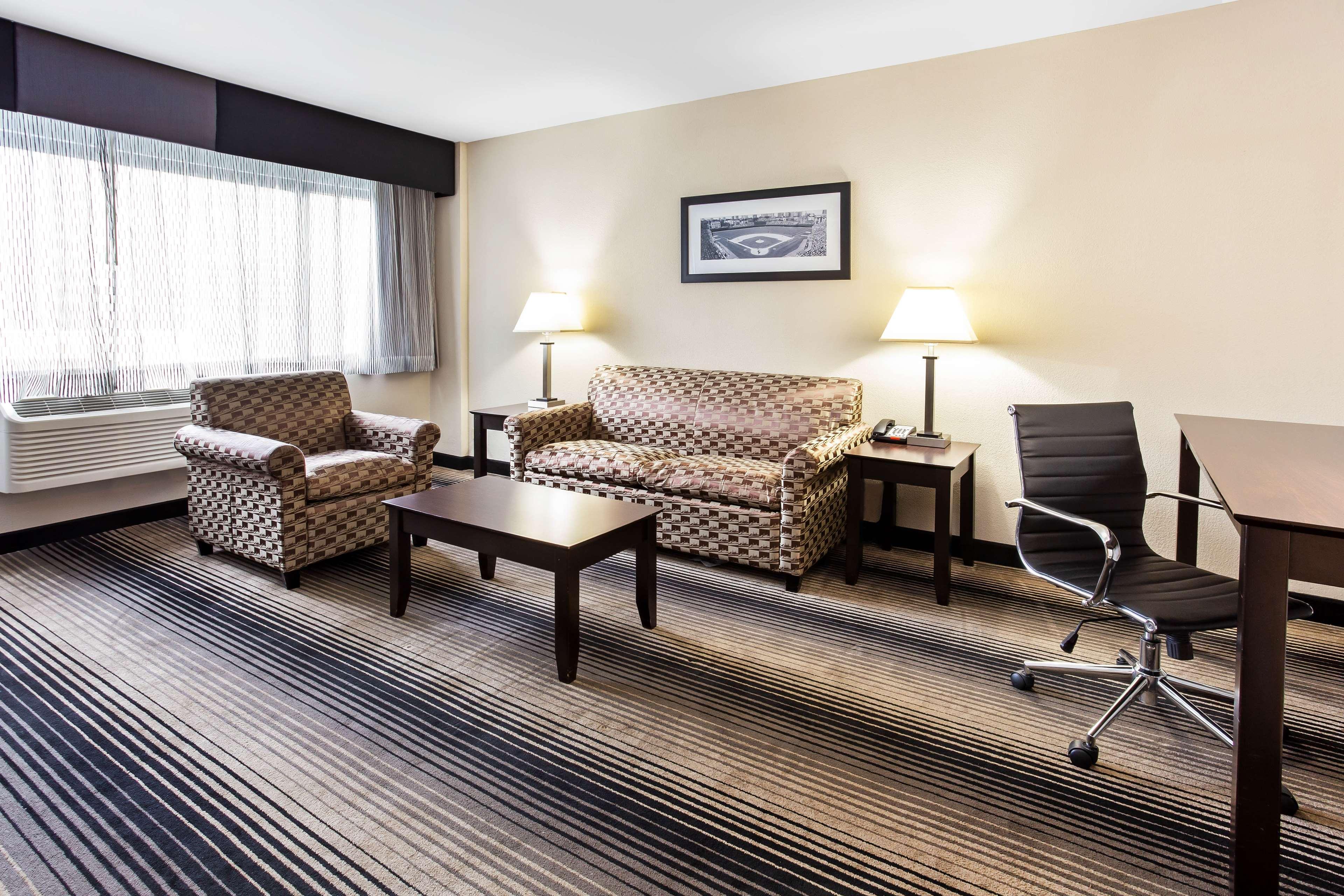 Western Hyde Park Hotel 2*