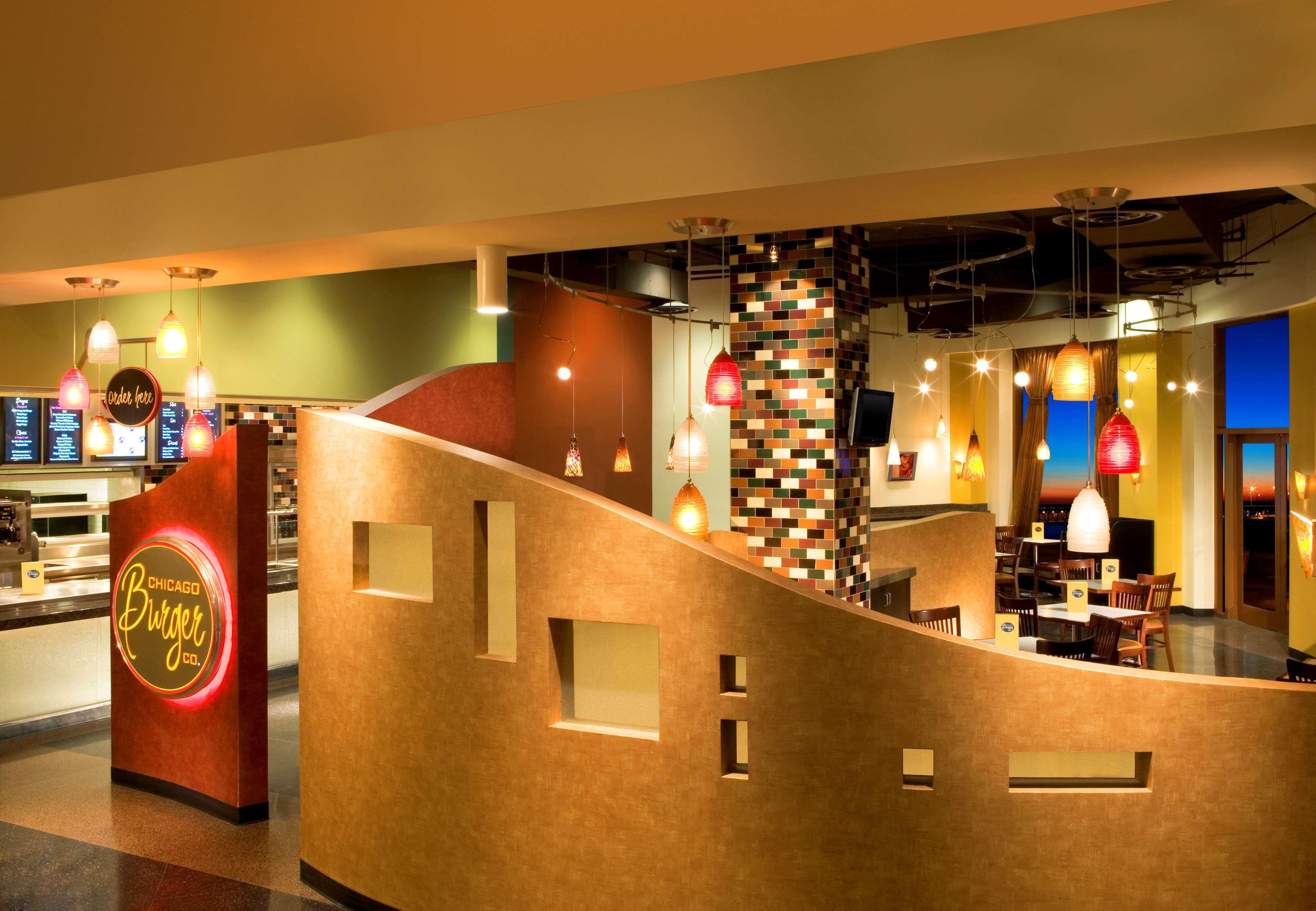 Sheraton Grand Riverwalk Hotel