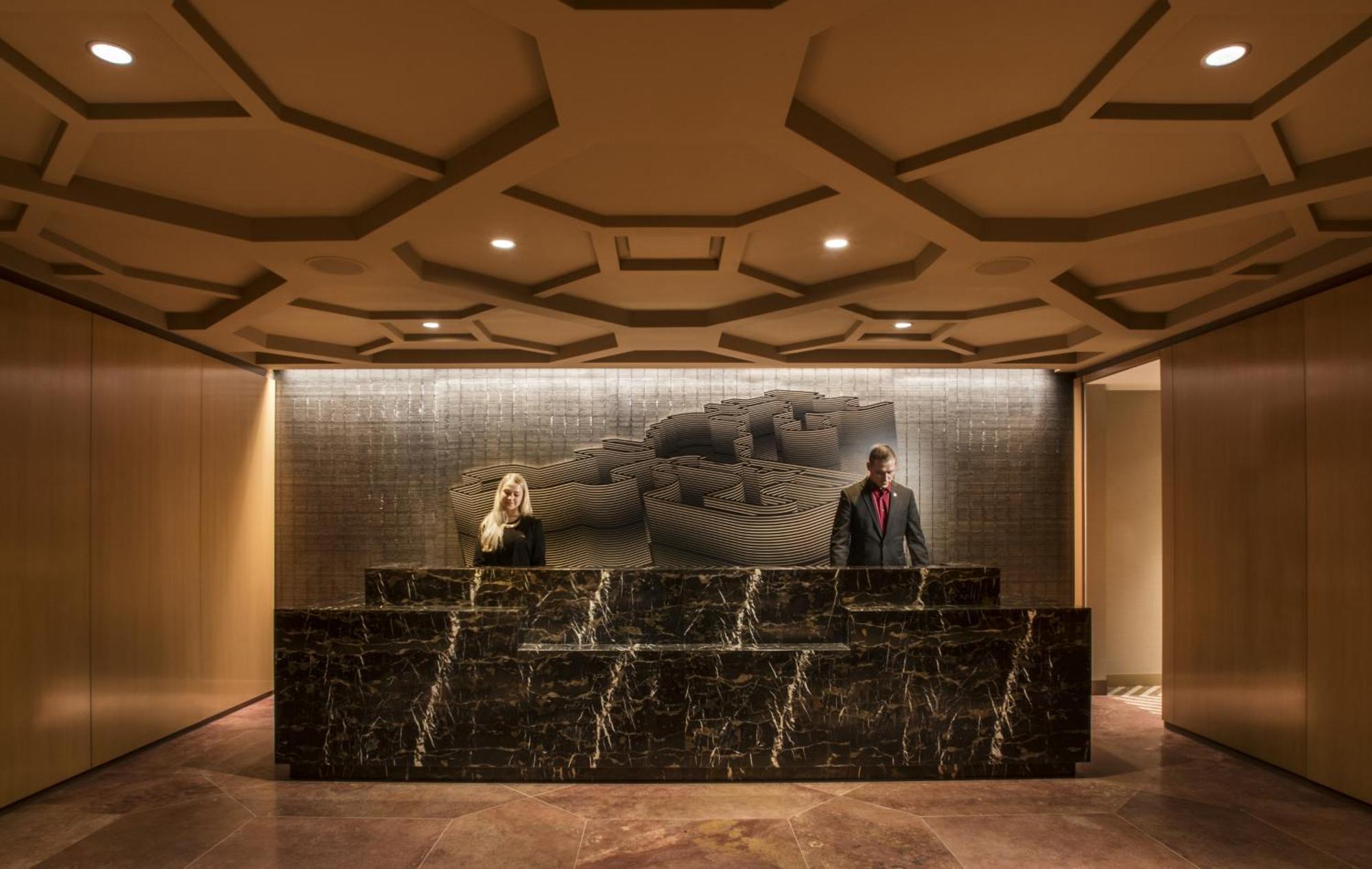By Marriott Downtown Magnificent Mile 3*
