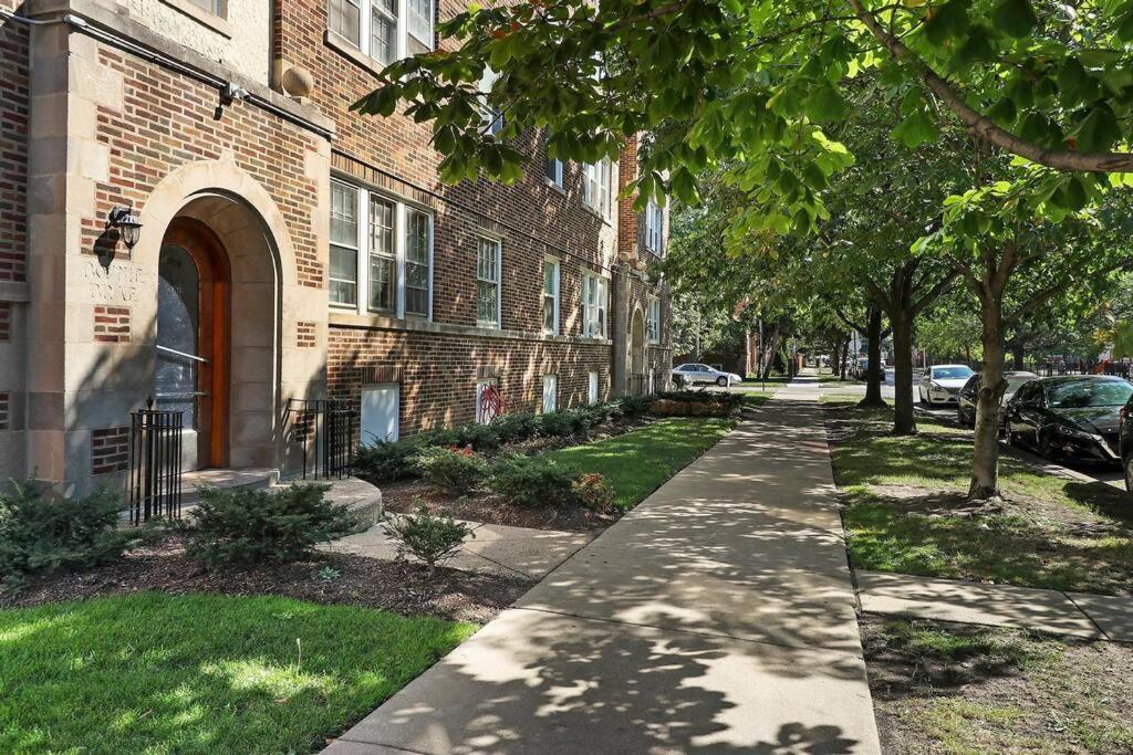 Apartment 1br Contemporary With Laundry Facility - Lockwood 1 & 2 Chicago