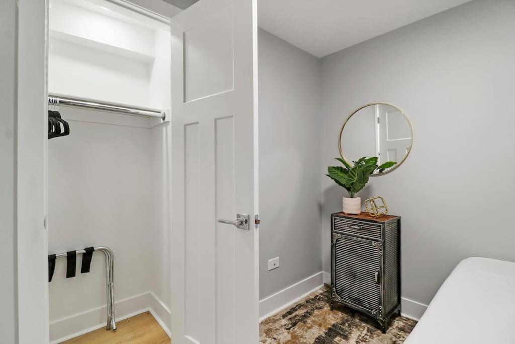 2br Close To Local Cafes & Stores - Magnolia G Apartment *