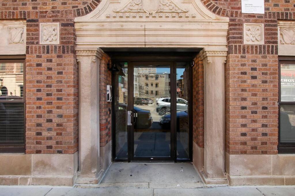 Cozy With In-unit Laundry And Wi-fi! - Montrose 111 Appartement Chicago
