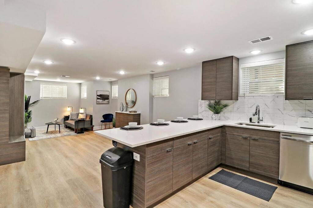 2br Close To Local Cafes & Stores - Magnolia G