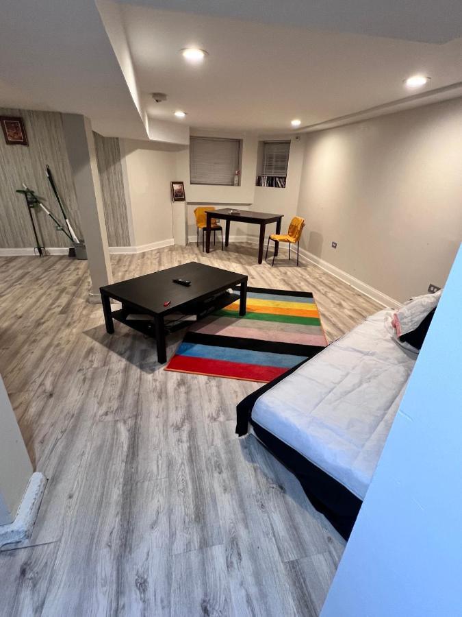 Simplified Living Space Quarto em Acomodações Particulares *