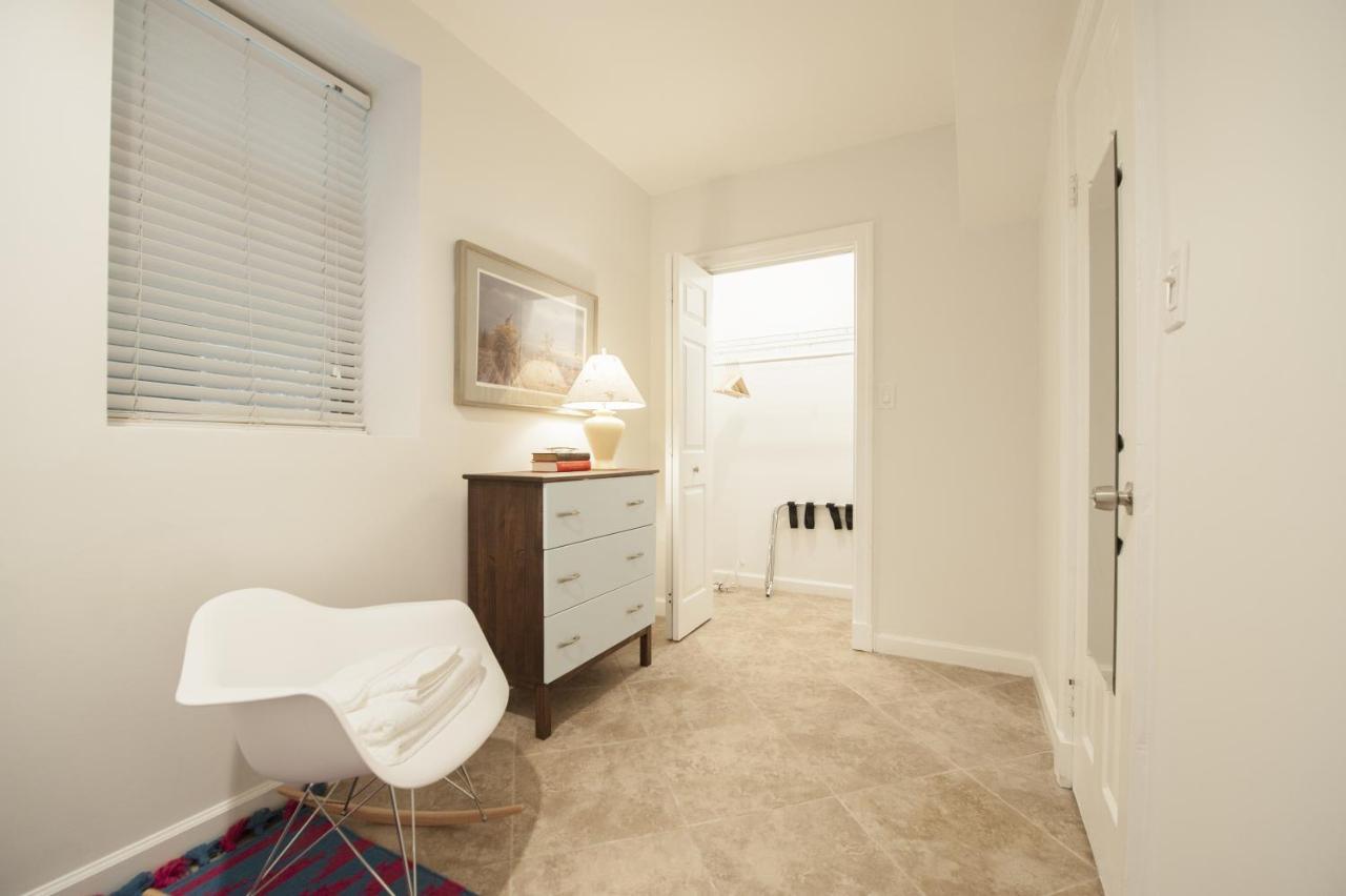Bucktown Condo Just Two Blocks From The 'L' Apts Chicago