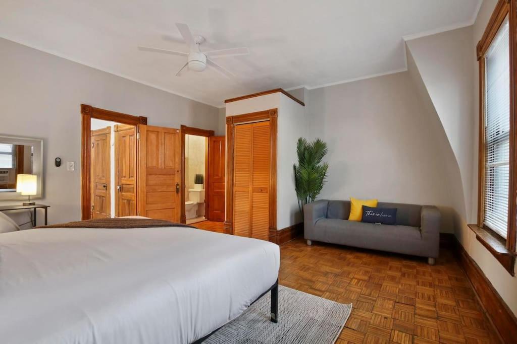Apartment Well-equipped 4br With In-unit Washer & Dryer - Broadway 2 Chicago