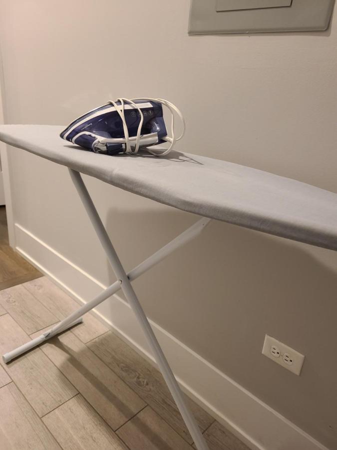 Exquisite Haven 2bed 2bath Near Downtown And United Center Apartment